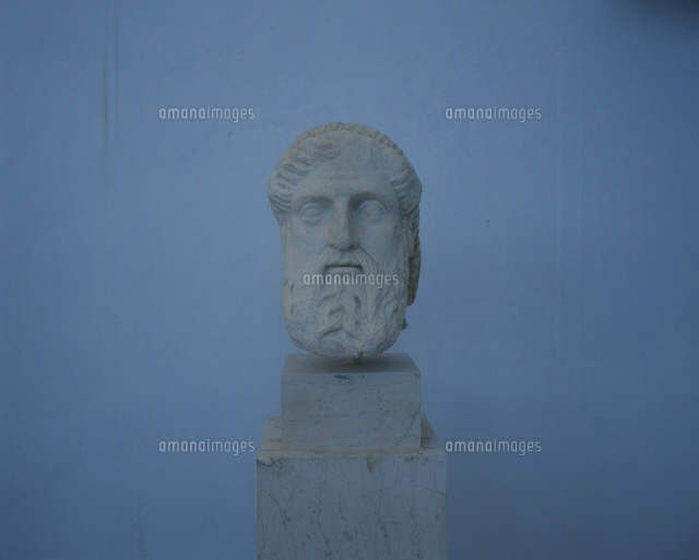 ディロス博物館内のゼウス像 の写真素材 イラスト素材 アマナイメージズ