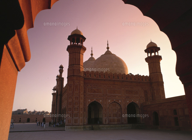 バードシャヒーモスク[25300006536]の写真素材・イラスト素材｜アマナイメージズ