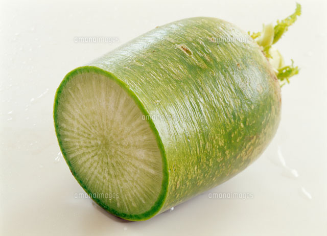 大根 青の蜜 ビタミン大根 の写真素材 イラスト素材 アマナイメージズ
