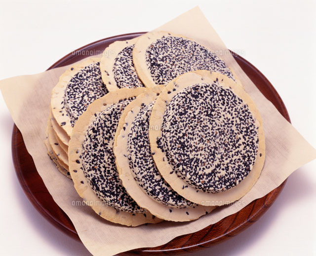 南部せんべい の写真素材 イラスト素材 アマナイメージズ