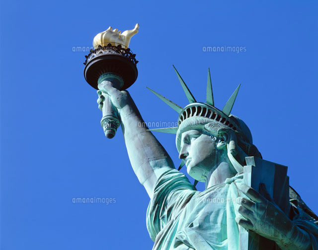 自由の女神像[25647002993]の写真・イラスト素材｜アマナイメージズ