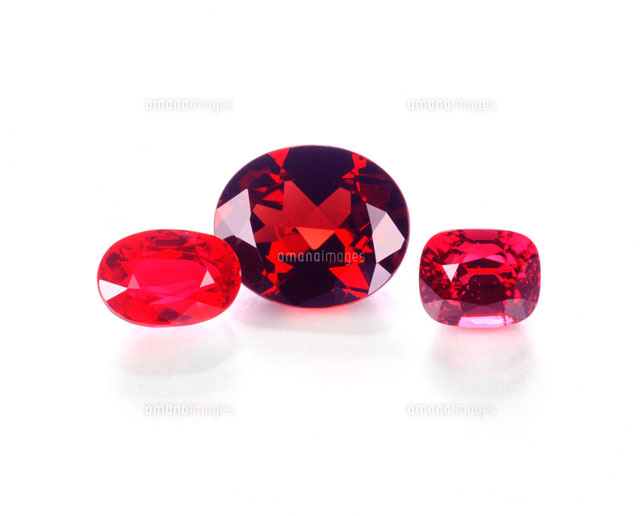 赤い宝石 の写真素材 イラスト素材 アマナイメージズ