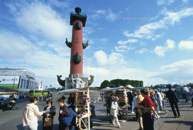 ロストラの燈台柱[25806010388]の写真素材・イラスト素材｜アマナイメージズ