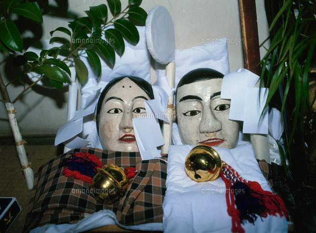 天念寺の修正鬼会 鈴鬼面 の写真素材 イラスト素材 アマナイメージズ