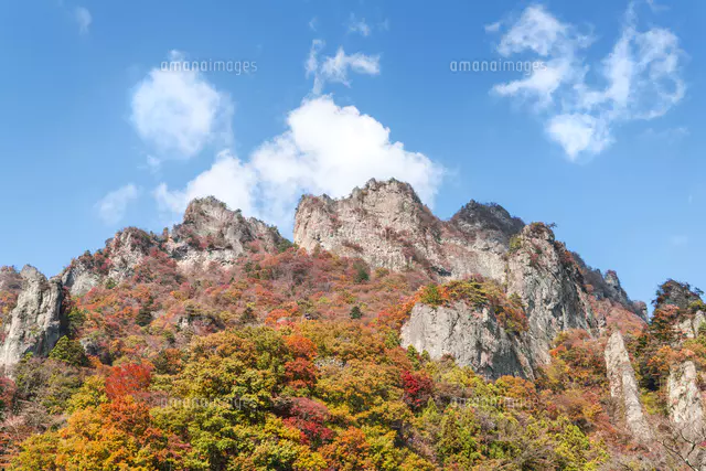 秋の妙義山[28056006391]の写真・イラスト素材｜アマナイメージズ