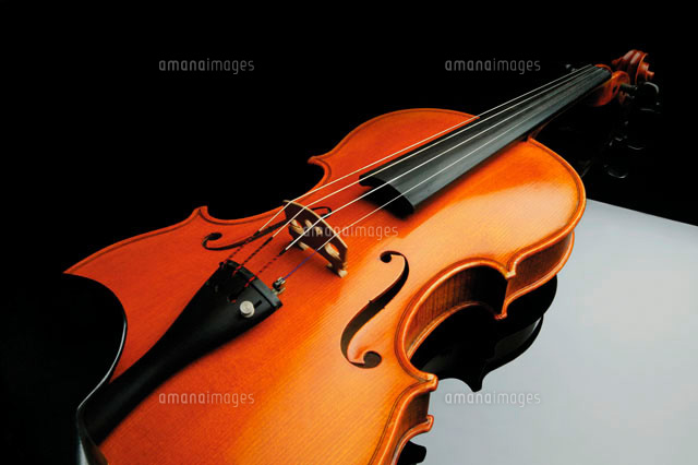 バイオリン の写真素材 イラスト素材 アマナイメージズ バイオリン の写真素材 イラスト素材 アマナイメージズ