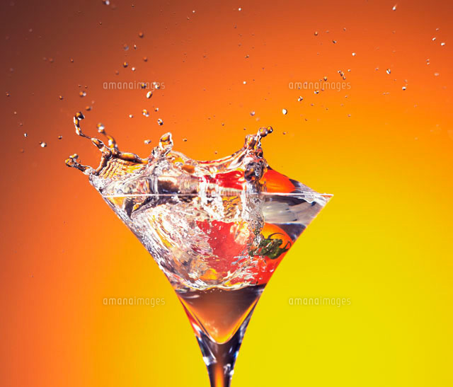 カクテルグラス の写真素材 イラスト素材 アマナイメージズ