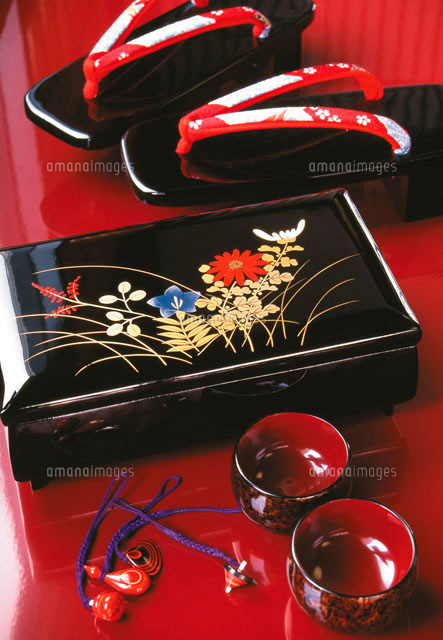 漆塗り製品 の写真素材 イラスト素材 アマナイメージズ