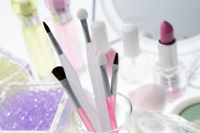 メイク用品 の写真素材 イラスト素材 アマナイメージズ