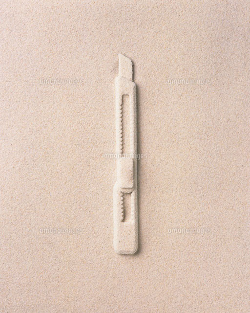 カッターナイフ の写真素材 イラスト素材 アマナイメージズ