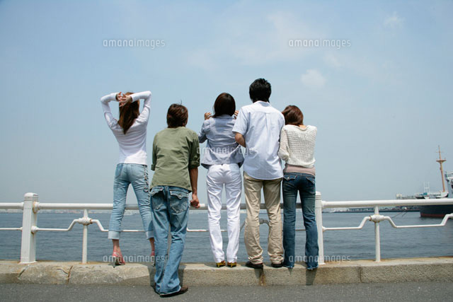 男女グループ の写真素材 イラスト素材 アマナイメージズ