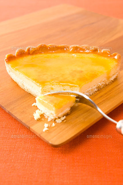 チーズのタルトケーキ の写真素材 イラスト素材 アマナイメージズ チーズのタルトケーキ の写真素材 イラスト素材 アマナイメージズ