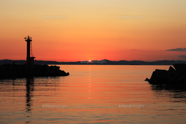 富津岬の落日 富津海水浴場より 初冬の夕日[32133002583]の写真