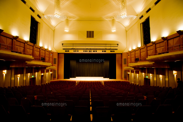 劇場のステージ の写真素材 イラスト素材 アマナイメージズ