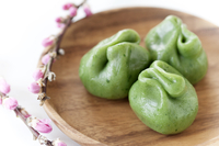 草餅 の写真素材 イラスト素材 アマナイメージズ