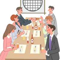 結婚の前に両親の顔合わせで料亭で会食する家族 の写真素材 イラスト素材 アマナイメージズ