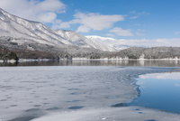 冬の湖 冬の月山湖 | GANREF