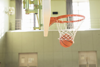 バスケットゴール の写真素材 ストックフォト アマナイメージズ