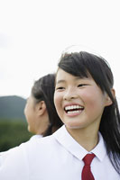 笑顔の女子中学生 の写真素材 イラスト素材 アマナイメージズ