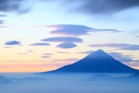 富士山と雲の写真 01010015231.jpg