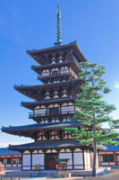 薬師寺の東塔[01109090628]の写真・イラスト素材｜アマナイメージズ