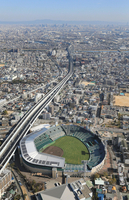 阪神甲子園球場 の写真素材 イラスト素材 アマナイメージズ
