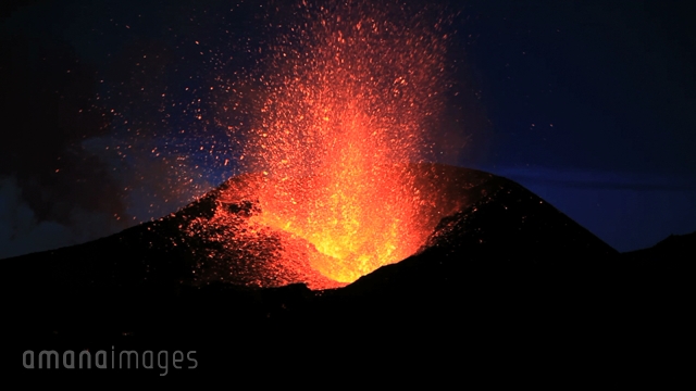 10年のエイヤフィヤトラヨークトルの火山噴火 動画素材 映像素材 アマナイメージズ
